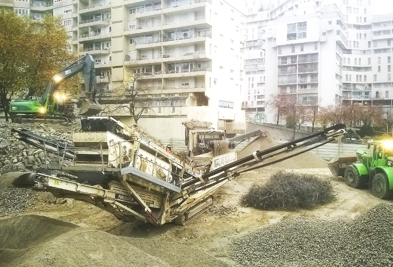 Dconstruction du Parking du Croissant, Nanterre