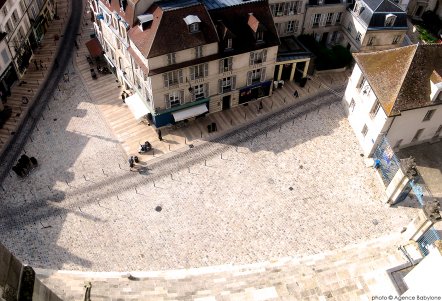 Esplanade de la cathédrale de Meaux